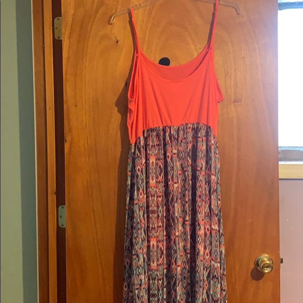 Very light and flowing summer dress. Beautiful!